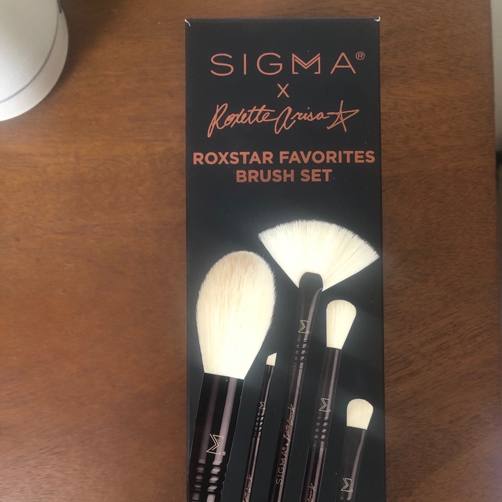 Sigma Roxette Arisa brushes
